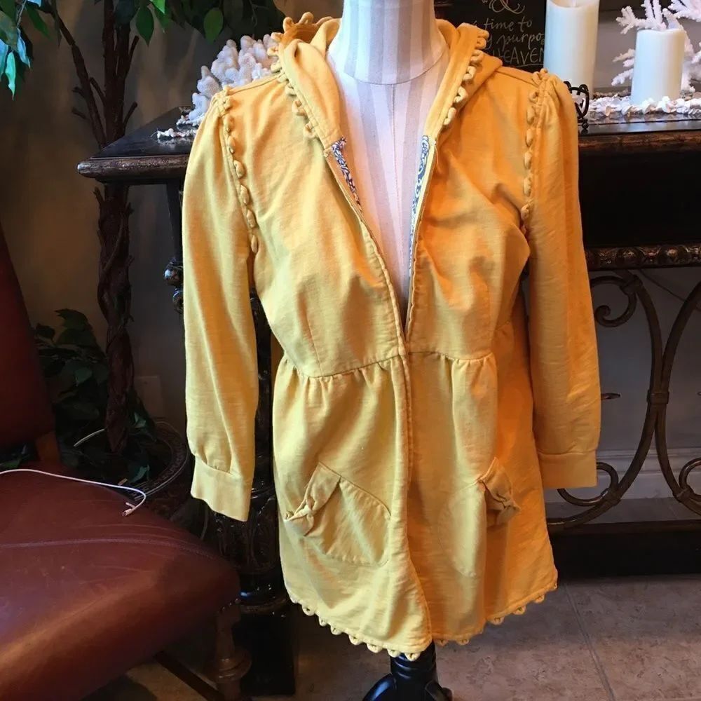 ANTHROPOLOGIE CLASSIC!